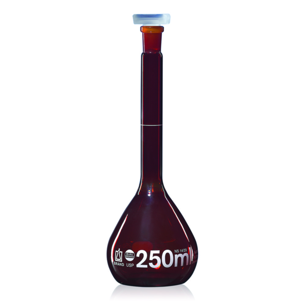 Volumetric flasks, boro 3.3, class A, amber, white graduation, with PP stopper, incl. USP batch certificate
