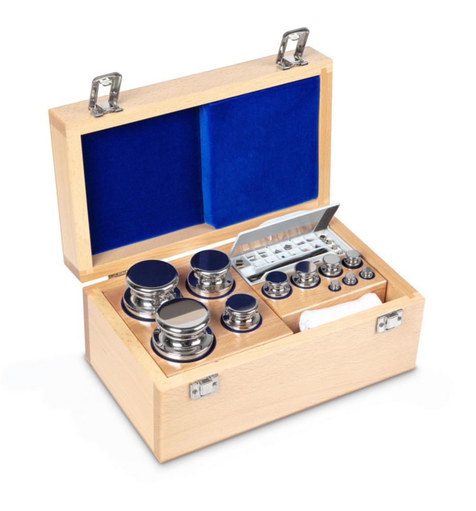 Weight set E2, cylindrical shape, with wooden box