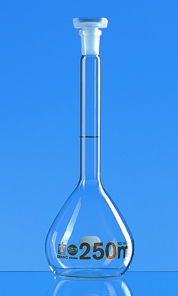 Volumetric flasks, boro 3.3, class A, amber graduations, with PP stoppers, incl. USP individual certificate